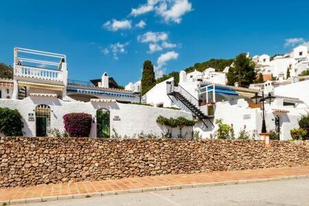 Hermosa Casa Con Terraza E Increibles Vistas Al Mar Y La Montana เนร์คา ภายนอก รูปภาพ